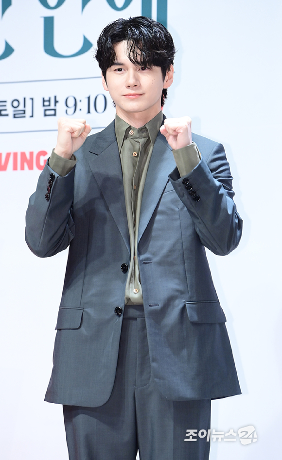 배우 옹성우가 14일 오후&nbsp;서울 강남구 논현동 엘리에나 호텔에서 열린 tvN '오싹한 연애' 제작발표회에 참석하고 있다. [사진=정소희 기자]