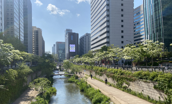 주한 외국투자기업의 절반이 투자 활성화를 위해 노동규제 개선이 필요하다고 생각하는 것으로 나타났다.  [사진=아이뉴스24DB]