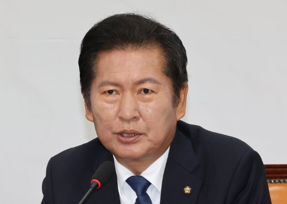 지난 2023년 당시 정청래 더불어민주당 최고위원이 서울 여의도 국회에서 열린 최고위원회의에서 발언하고 있다. [사진=연합뉴스]