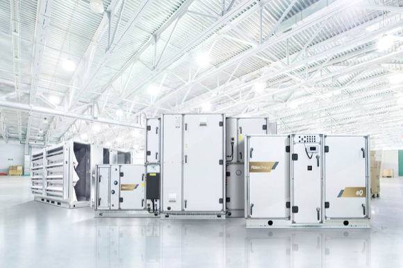 삼성전자가 인수한 독일 플랙트의 공조 관련 작업 모습. [사진=삼성전자]