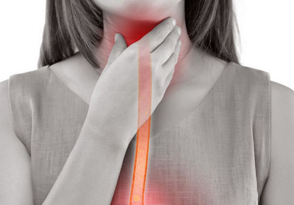 감기 등 질병에 걸리면 대부분의 사람은 두통, 발열, 오한 등과 함께 목에 극심한 통증이 느껴지는 '인후통'을 겪게 된다. [사진=픽사베이]