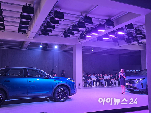 푸조 '3008 스마트 하이브리드' 정측면. [사진=김종성 기자]