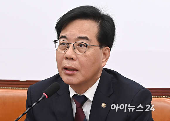 송언석 국민의힘 원내대표가 2일 서울 여의도 국회에서 열린 최고위원회의에서 발언하고 있다. [사진=곽영래 기자]