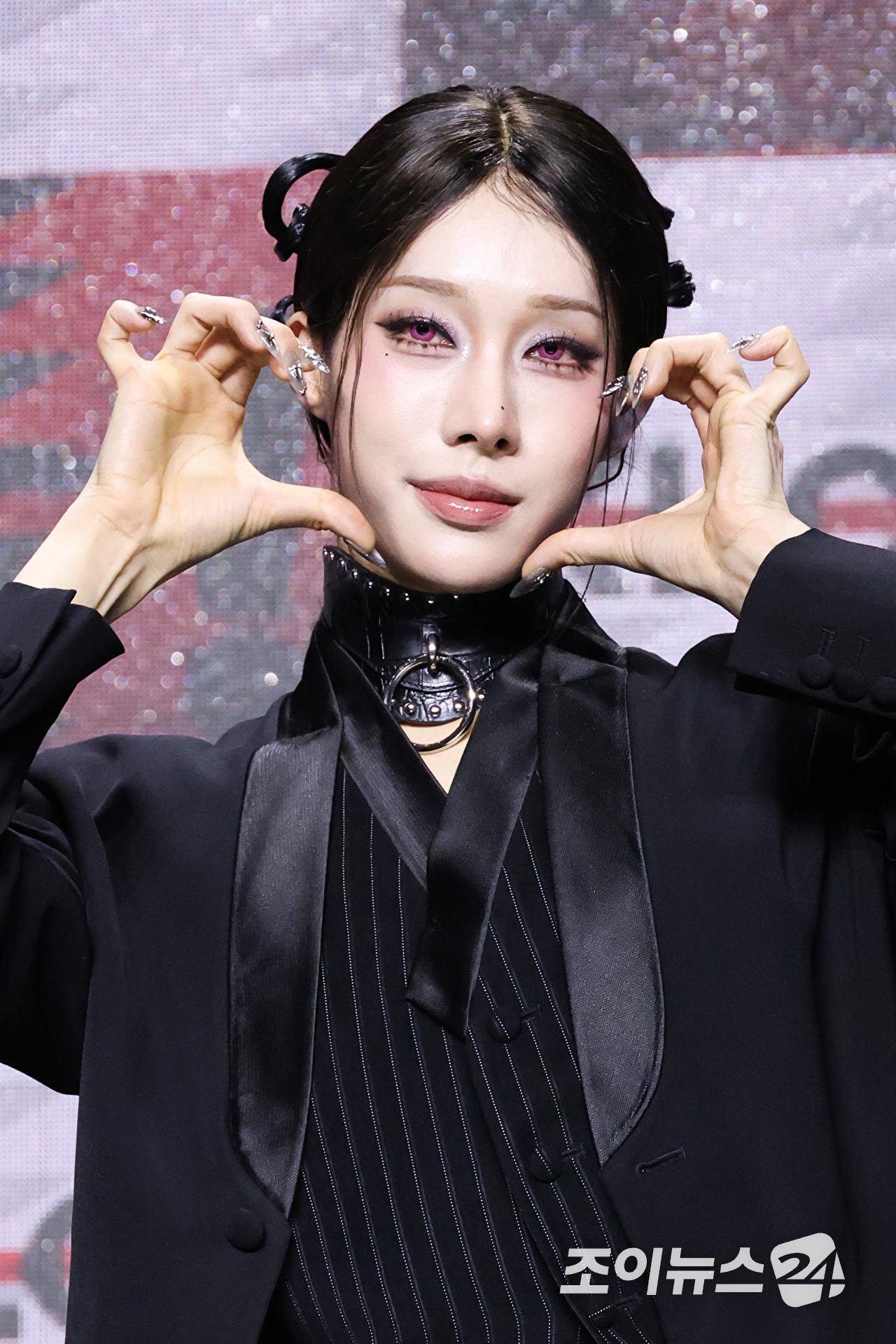 그룹 엑스러브 루이가 28일 서울 마포구 상암동 큐브컨벤션센터에서 진행된 엑스러브(XLOV) 세 번째 미니앨범 'i=!' 발매 기념 쇼케이스에 참석해 포즈를 취하고 있다. [사진=문수지 기자]