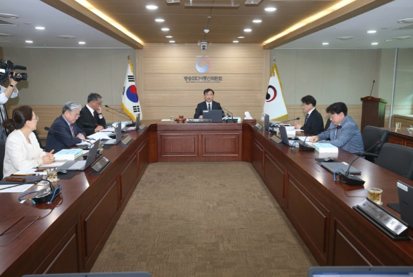 방송미디어통신위원회 제3차 전체회의 [사진=방미통위]