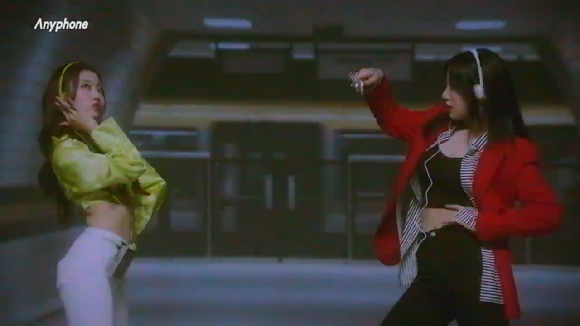 빌리가 참여한 'track by YOON: 팥빙수' 뮤직비디오 티저 영상이 공개돼 관심을 모으고 있다. [사진=빌리 'track by YOON: 팥빙수' MV 티저 영상 캡쳐]