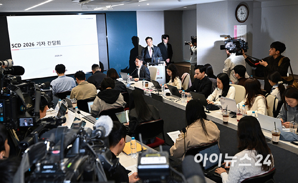 전인석 삼천당제약 대표가 6일 오후 서울 서초구 삼천당제약 본사에서 열린 기자간담회에서 발언하고 있다. [사진=곽영래 기자]