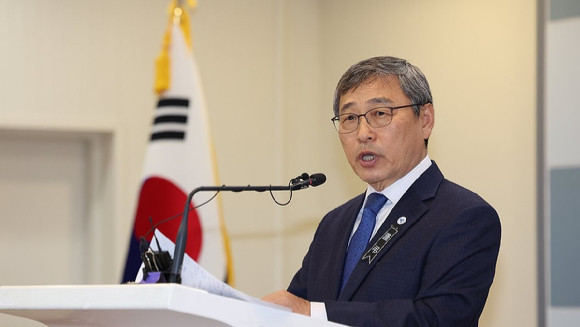 정근식 서울교육감이 7일 오전 서울 종로구 서울특별시교육청에서 신년 기자회견을 하고 있다. [사진=연합뉴스]