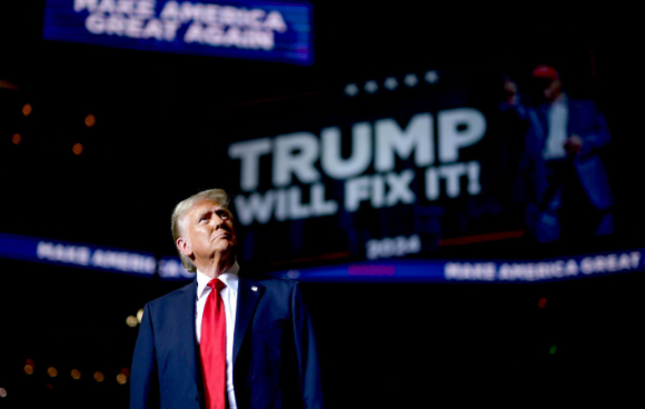 미국의 암호화폐 시장 구조를 규정하는 핵심 법안인 '암호화폐 시장 구조 법안(CLARITY Act)'이 내년 1월 상원 심사 단계에 돌입하며 법 제정을 위한 막바지 절차에 속도를 낼 전망이다. 상&middot;하원의 최종 합의를 마친 법안은 트럼프 대통령에게 전달된다. [사진=도널드 트럼프 트위터]