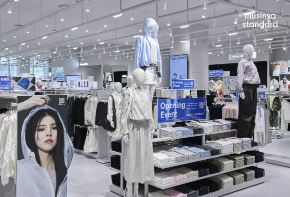 지난 2일 오픈한 무신사 스탠다드 롯데몰 은평점 매장 모습. [사진=무신사]