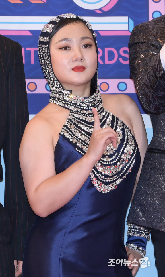 코미디언 박나래가 29일 오후 서울 마포구 상암동 MBC 사옥에서 열린 2022 MBC 방송연예대상 시상식 레드카펫 행사에 참석하고 있다. [사진=정소희 기자]