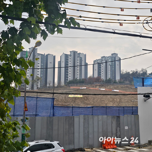 경기 성남시 중원구 상대원동의 대원사거리 인근에서 바라본 상대원2구역 재개발사업지 전경. 2025.11.25 [사진=이효정 기자 ]