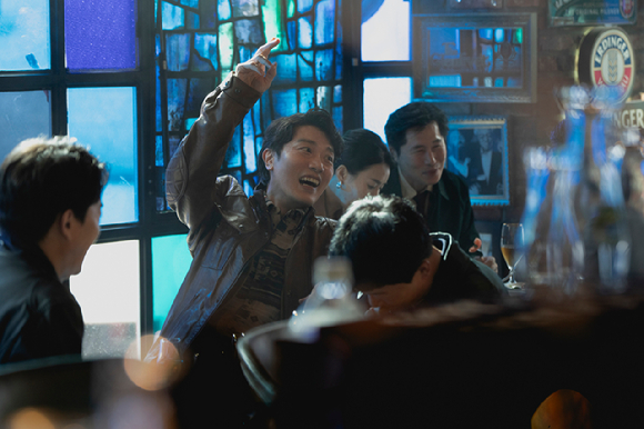 배우 박희순이 영화 '어쩔수가없다'에서 열연하고 있다. [사진=CJ ENM]