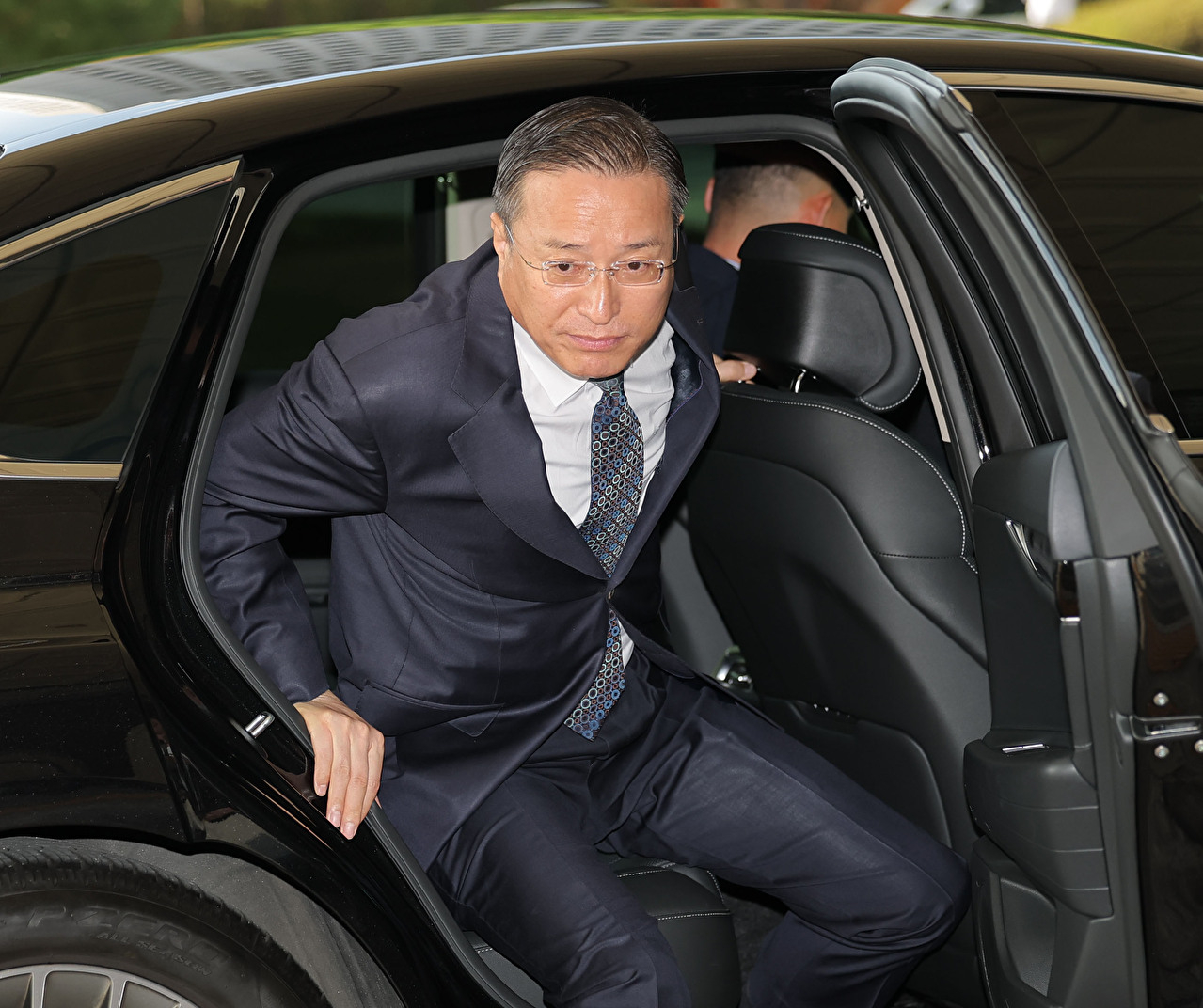 공석인 검찰총장 직무대행을 맡게 된 이정현 신임 대검찰청 차장이 23일 서울 서초구 대검찰청에 출근하고 있다. 2026.9.23 [사진=연합뉴스]