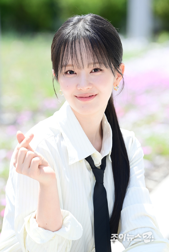 인기리에 종영한 드라마 '닥터신'에서 모모 역을 연기한 배우 백서라가 서울 영등포구 조이뉴스24에서 진행된 인터뷰에 앞서 포즈를 취하고 있다. [사진=정소희 기자]