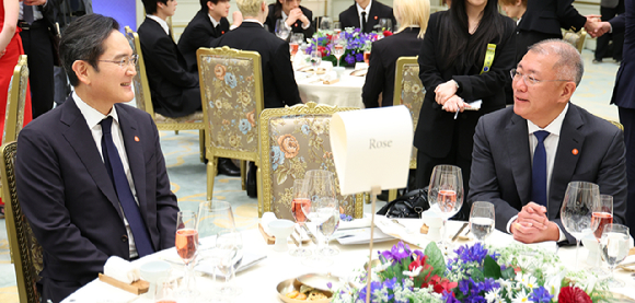 에마뉘엘 마크롱 프랑스 대통령이 3일 청와대에서 열린 이재명 대통령 주최 국빈 방한 환영 오찬에서 답사하고 있다. 2026.4.3 [사진=연합뉴스]