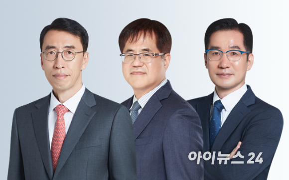 (왼쪽부터) 법무법인 YK 오충진 대표변호사, 박찬호 대표변호사, 정병실변호사 [사진=법무법인 YK. DB 및 재판매 금지]