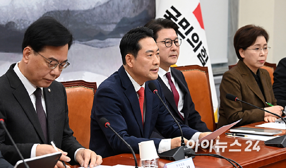 장동혁 국민의힘 대표가 5일 서울 여의도 국회에서 열린 최고위원회의에서 발언하고 있다. [사진=곽영래 기자]