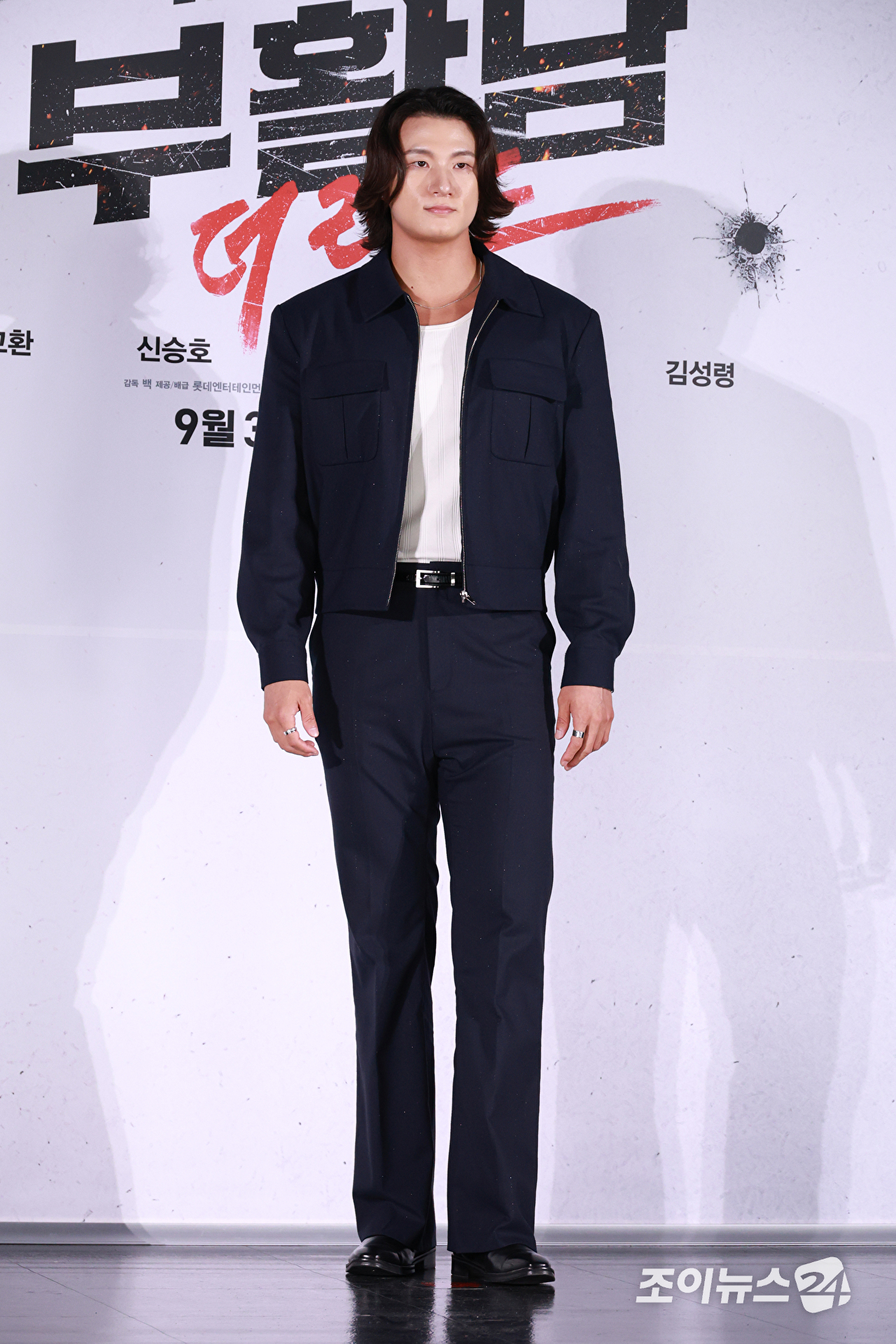 배우 신승호가 26일 오전 서울 광진구 롯데시네마 건대입구점에서 진행된 영화 '부활남: 더 레드'(감독 백종열) 제작보고회에 참석해 포즈를 취하고 있다. [사진=문수지 기자]