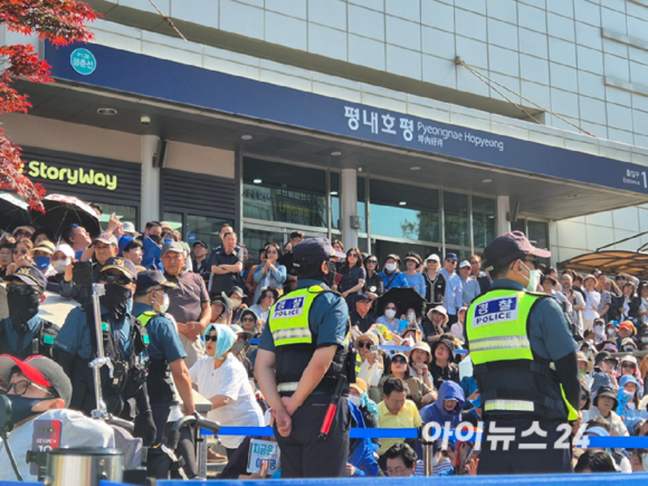 이재명 더불어민주당 대선 후보가 26일 경기도 남양주시 평내호평역 광장에서 유세를 진행하고 있다. [사진=김주훈 기자]