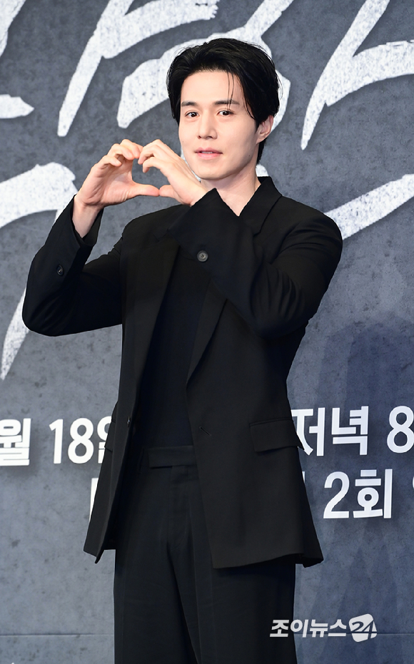 배우 이동욱이 14일 오후 서울 영등포구 더링크 호텔에서 열린 JTBC 새 금요시리즈 '착한 사나이' 제작발표회에 참석하고 있다. [사진=정소희 기자]