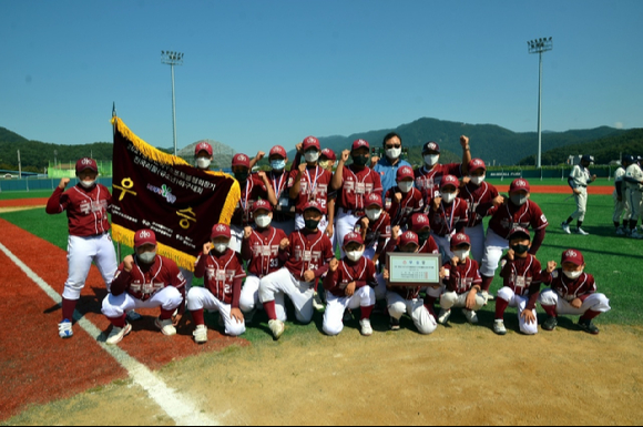 서울 구로구리틀야구단이 지난 1일 열린 제1회 평창군야구소프트볼협회장기 전국리틀야구대회에서 우승을 차지했다. [사진=한국리틀야구연맹]