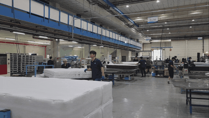 윤종효 씰리코리아 대표가 지난 6월 16일 여주공장에서 열린 기자간담회에서 발표하고 있는 모습. [사진=구서윤 기자]