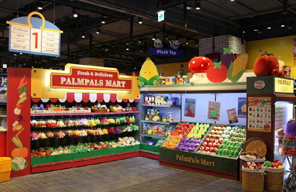 캐릭터 콘텐츠업체 오로라월드는 14일 토이플러스 스타필드 위례점에서 '팜팔즈(palm pals) 마트'를 오픈한다. [사진=오로라월드]