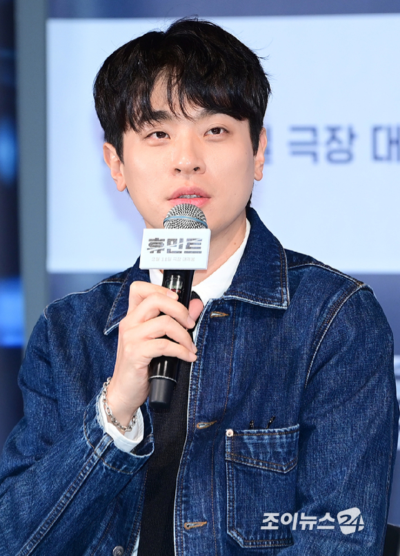 배우 박해준-조인성-신세경-박정민-류승완 감독이 4일 오후 서울 CGV 용산아이파크몰에서 열린 영화 '휴민트'(감독 류승완) 언론시사회에 참석하고 있다. [사진=정소희 기자]