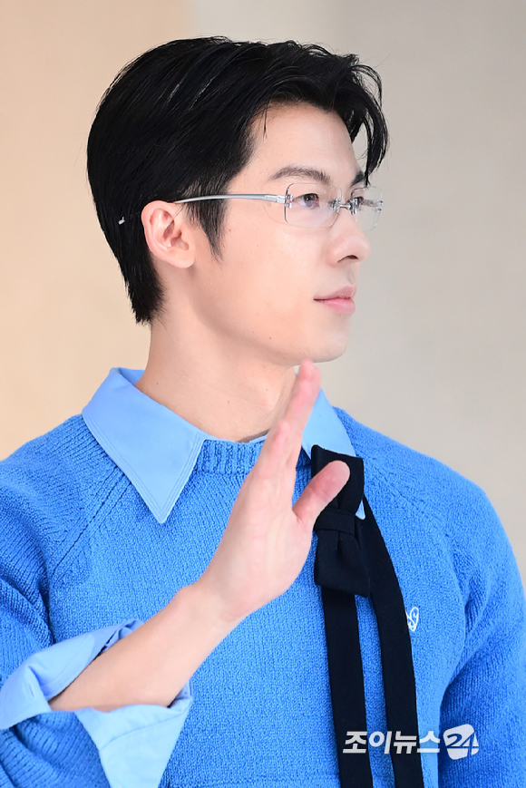 대만 배우 허광한이 3일 오후 서울 성동구 하우스 노웨어 서울에서 열린 아이아이컴바인드 신사옥 하우스 노웨어 서울 오픈 기념 포토콜에 참석하고 있다. [사진=정소희 기자]