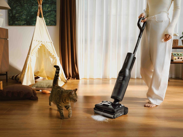 로보락이 차세대 거품 진공 물걸레 청소기 'F25 에이스 프로'를 출시했다. [사진=로보락]