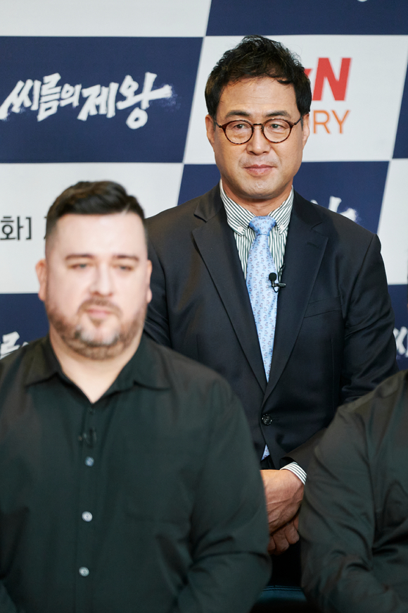 tvN STORY & ENA채널 '씨름의 제왕' 출연진들이 제작발표회에서 토크를 나누고 있다. [사진=tvN STORY & ENA채널]