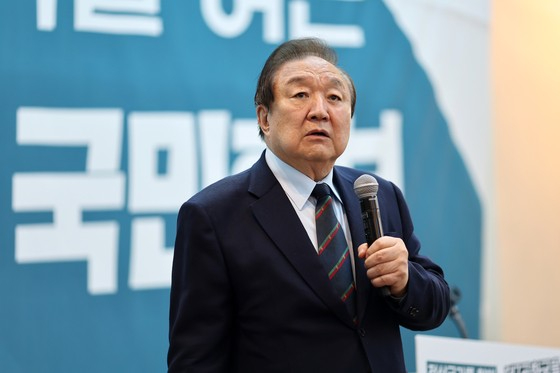 정대철 대한민국헌정회장이 17일 서울 용산구 전쟁기념관에서 열린 '새미래민주당, 개헌연대 국민대회'에서 발언하고 있다. [사진=연합뉴스]