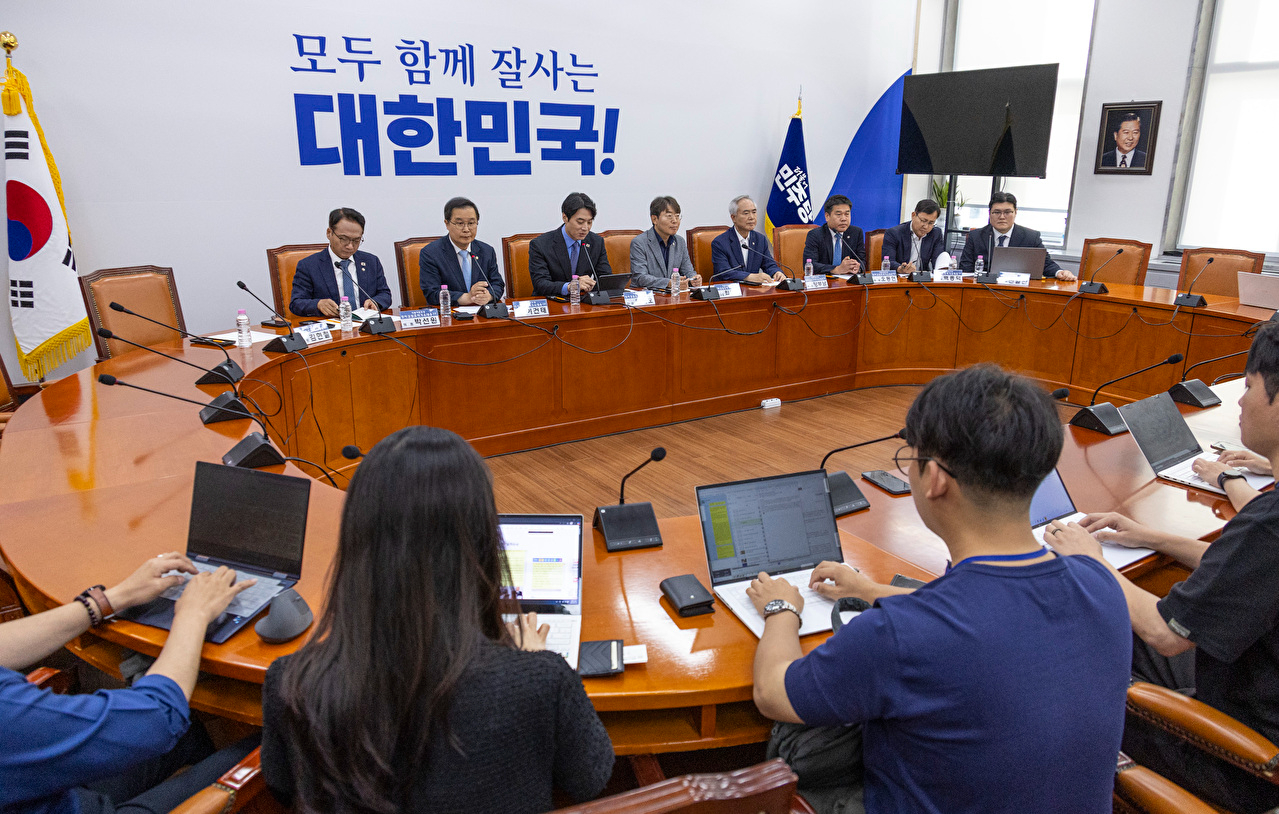 더불어민주당 정치검찰 '조작기소대응TF' 단장인 한준호 의원이 23일 국회에서 열린 TF 2차 회의에서 발언하고 있다. 2025.7.23 [사진=연합뉴스]