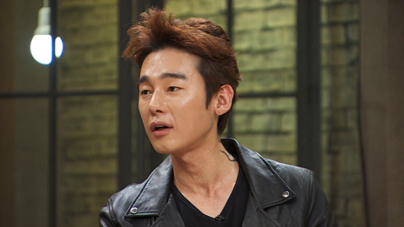 작가 겸 방송인 허지웅. [사진=jtbc]