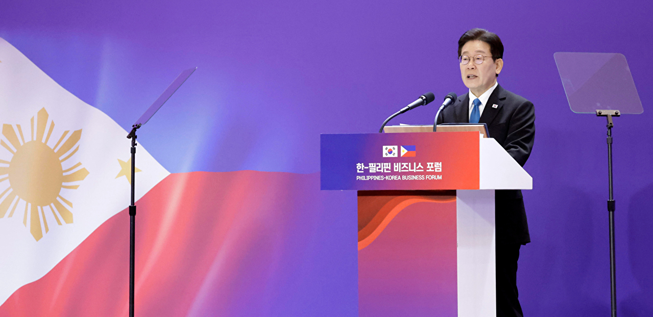 이재명 대통령이 4일 필리핀 마닐라 콘래드 호텔에서 열린 한-필리핀 비즈니스 포럼에서 발언하고 있다. 2026.3.4 [사진=연합뉴스]
