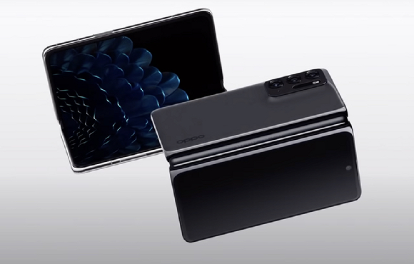 중국 오포가 갤럭시 Z폴드3와 유사한 디자인의 폴더블폰 파인드N을 출시했다 [사진=오포]