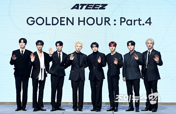 에이티즈가 5일 오후 서울 여의도 페어몬트 엠버서더 서울에서 열린 미니 13집 '골든 아워 : 파트 4(GOLDEN HOUR : Part.4)' 발매 기념 기자간담회에서 포즈를 취하고 있다. [사진=곽영래 기자]