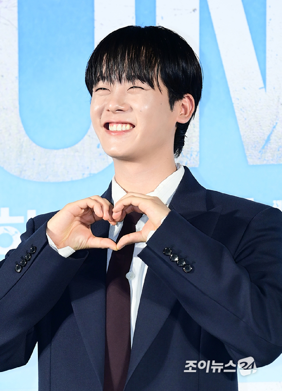 배우 이정하가 28일 서울 자양동 건대입구 롯데시네마에서 진행된 새 드라마 'ONE : 하이스쿨 히어로즈' 제작발표회에 참석하고 있다. [사진=정소희 기자]