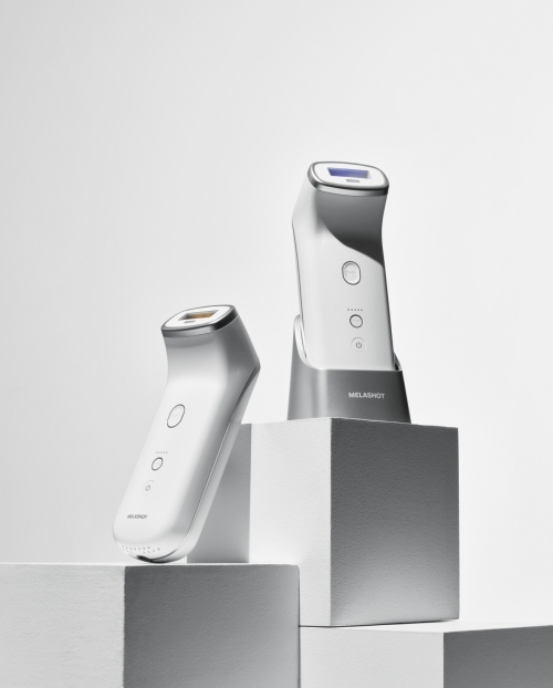 미용 기기 생산업체 이지템이 신제품을 내놨다. 사진은 이지템 신제품 '멜라샷'. [사진=이지템]