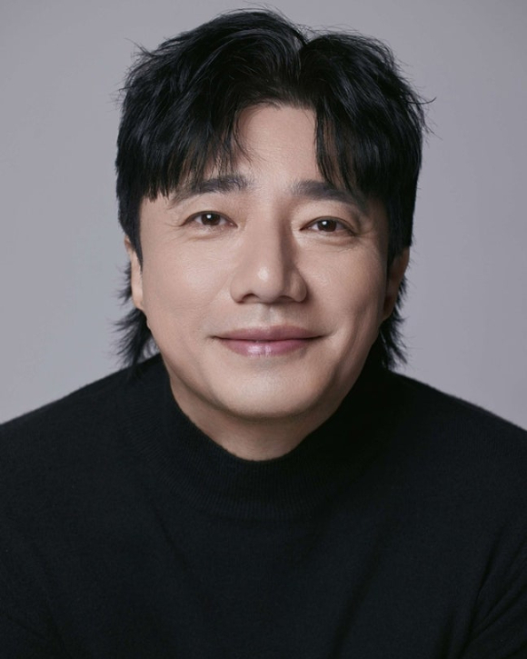 가수 배기성 프로필 사진 [사진=배기성 소속사 ]