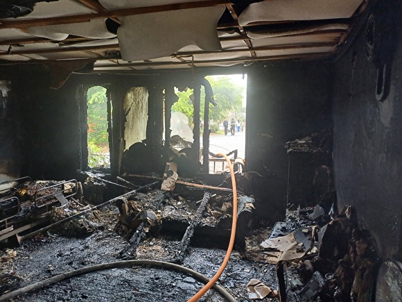 11일 오후 2시49분쯤 괴산군 괴산읍의 한 단독주택에서 불이 나 집주인 90대 여성 A씨가 숨졌다. 사진은 전소된 주택 내부. [사진=괴산소방서]