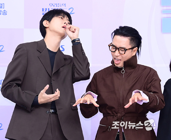 (왼쪽부터)주우재-정재형-박경림-차태현-문근영-정승환-로이킴이 30일 오전 서울 양천구 목동 SBS 사옥에서 열린&nbsp;SBS 오디션 프로그램 '우리들의 발라드 2' 제작발표회에서 참석 하고 있다. [사진=정소희 기자]