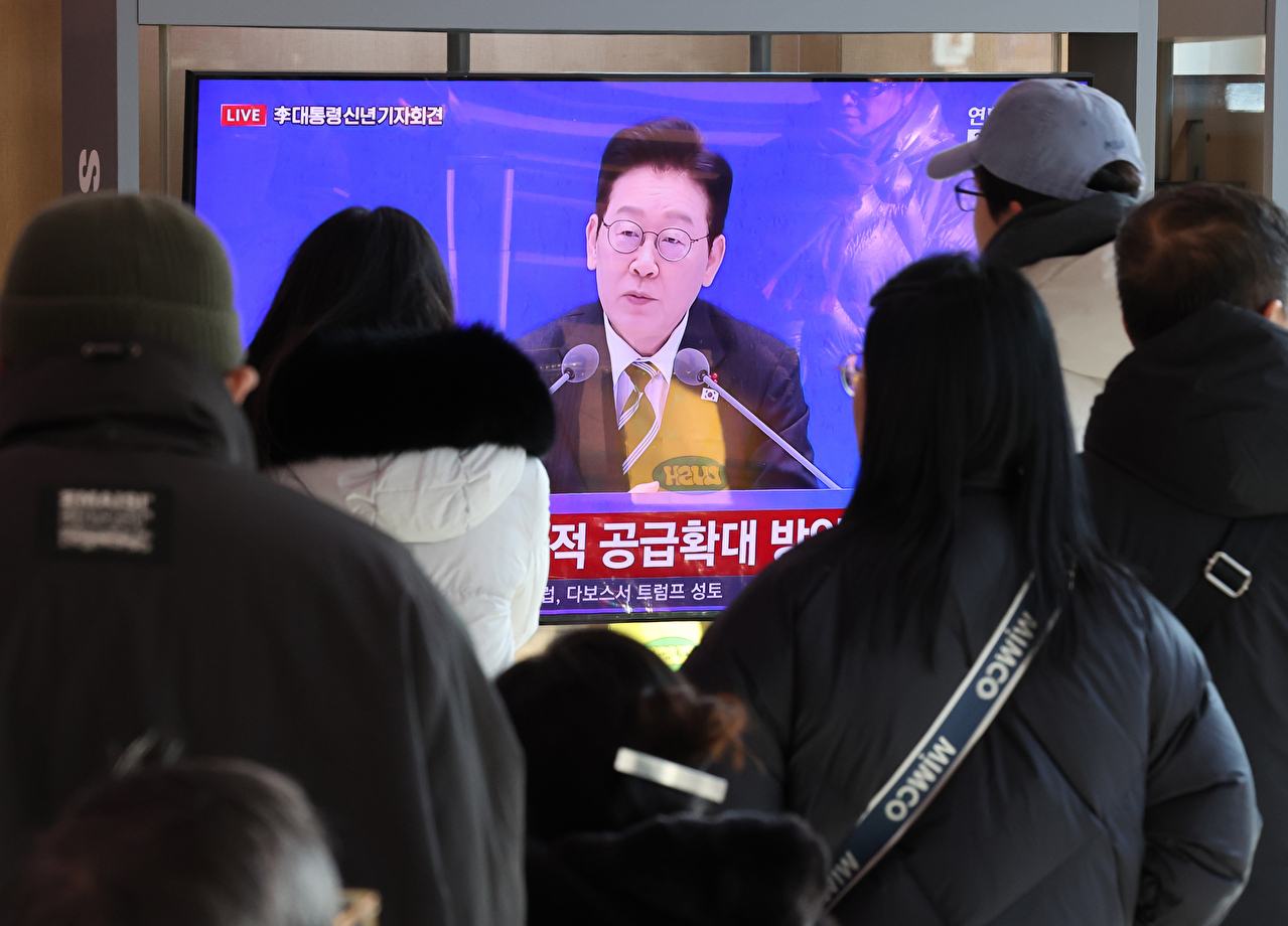 이재명 대통령이 21일 청와대 영빈관에서 열린 신년기자회견에서 취재진 질문을 받고 있다. 2026.1.21 [사진=연합뉴스]