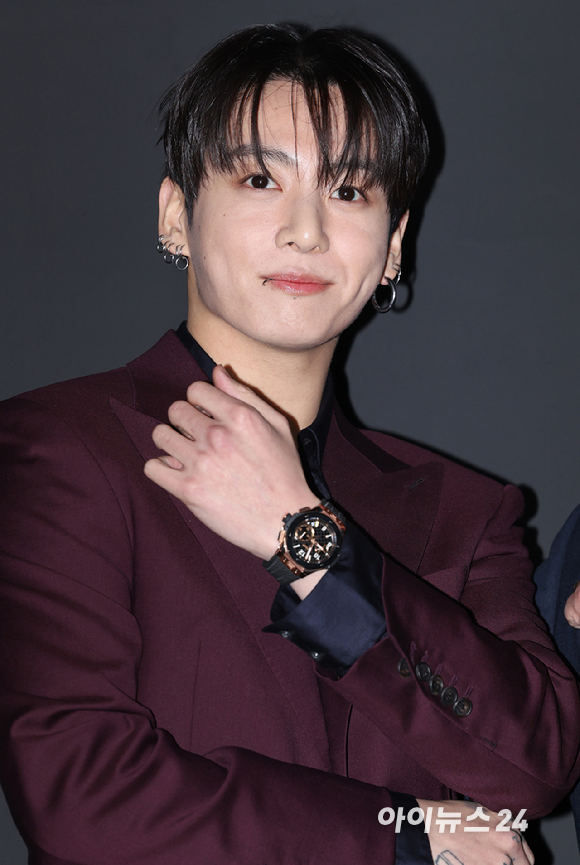 그룹 방탄소년단(BTS) 정국이 2월 12일 오후 서울 강남구 논현동 STRX하우스에서 열린 위블로 글로벌 앰버서더 어나운스먼트 이벤트 포토월 행사에 참석하고 있다. [사진=정소희 기자]