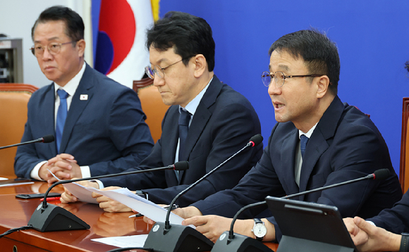 더불어민주당 한병도 원내대표가 8일 국회에서 열린 원내대책회의에서 발언하고 있다. 2026.9.8 [사진=연합뉴스]