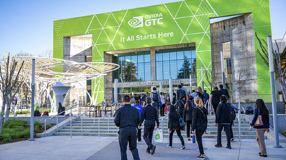 젠슨 황 엔비디아 최고경영자(CEO)가 17일(한국시간) 미국 캘리포니아 새너제이에서 열린 NVIDIA GTC 2026에서 기조연설을 하고 있다. [사진=엔비디아 홈페이지 캡처]