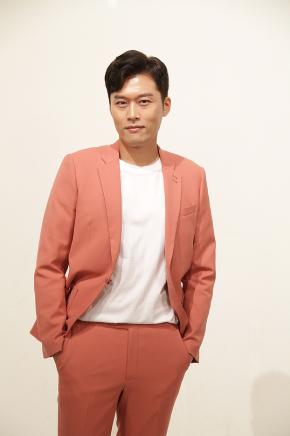 김일중이 스카이이앤엠와 전속계약을 체결했다. [사진=스카이이앤엠]