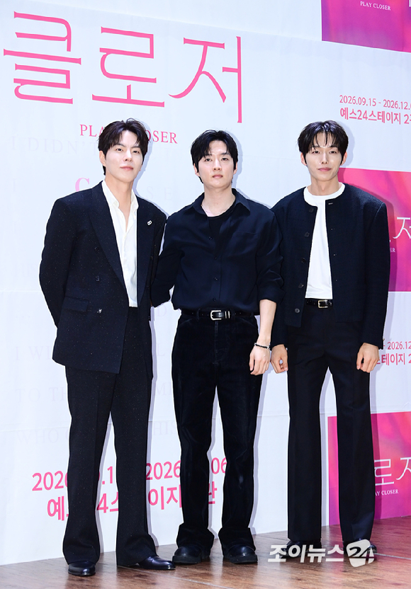 배우 홍종현-강영석-이도윤이 2일 오후 서울 종로구 대학로 이음아트홀에서 열린 연극 '클로저' 제작 발표회에 참석하고 있다. [사진=정소희 기자]