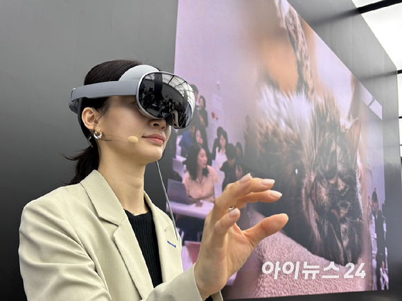 애플이 오는 28일 M5칩을 탑재한 '애플 비전 프로'를 국내에 출시한다. [사진=애플]